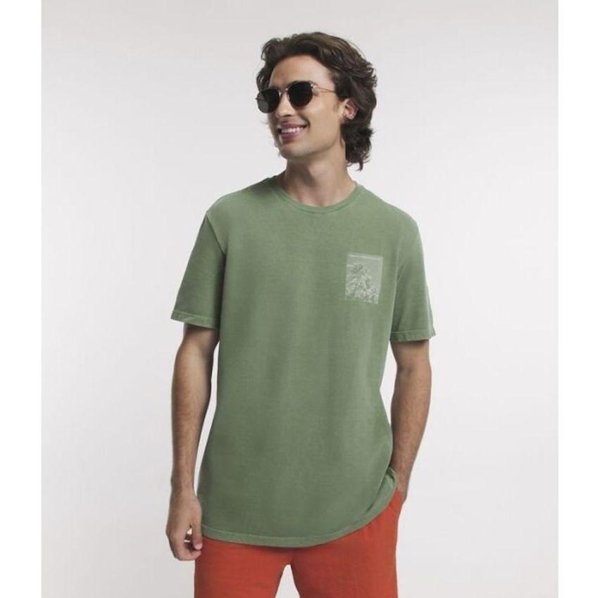 Camiseta Comfort em Meia Malha com Estampa Tropical Summer Paradise